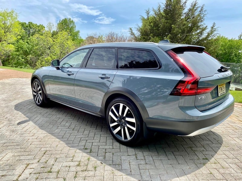 2021 Volvo V90 Cross Country T6 AWD Review