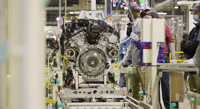 Toyota Celebrates 2022 Tundra Engine Plant