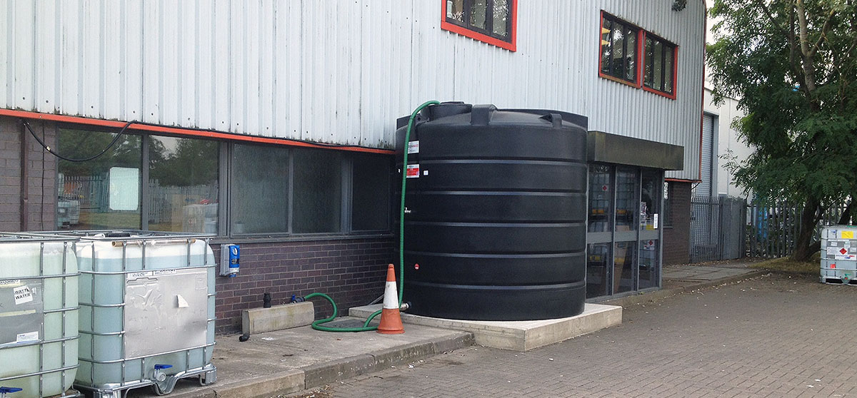 Vertical storage tank installed