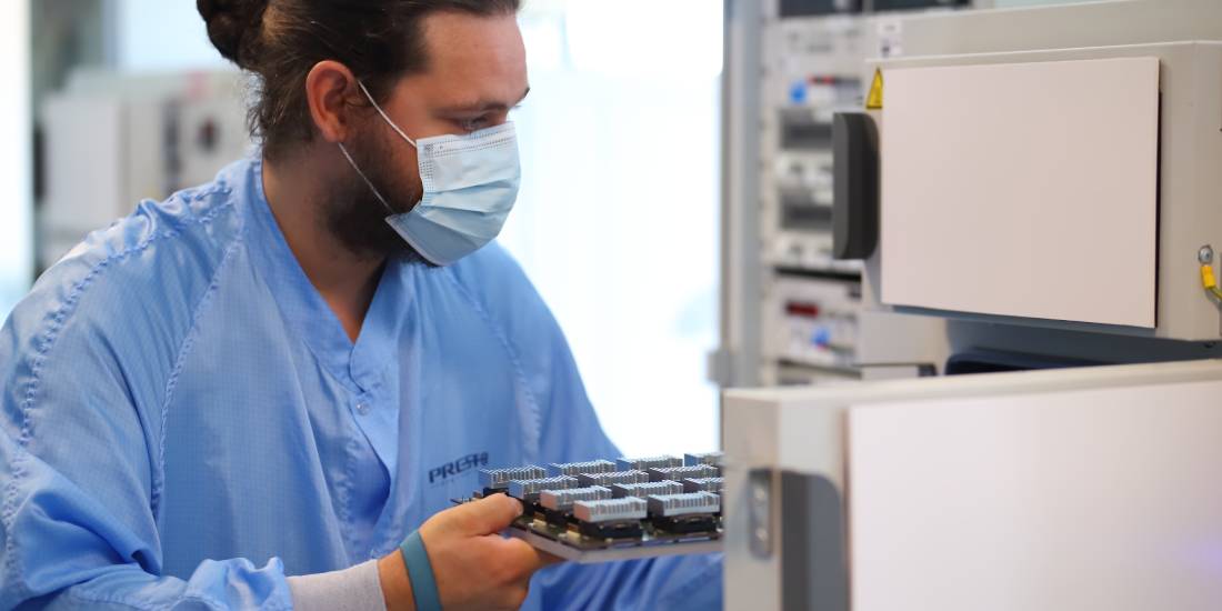 photot htol 1100x550