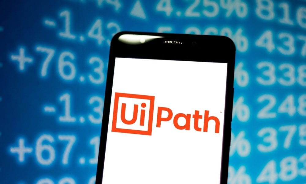 UiPath сократила убыток и готовится к IPO
