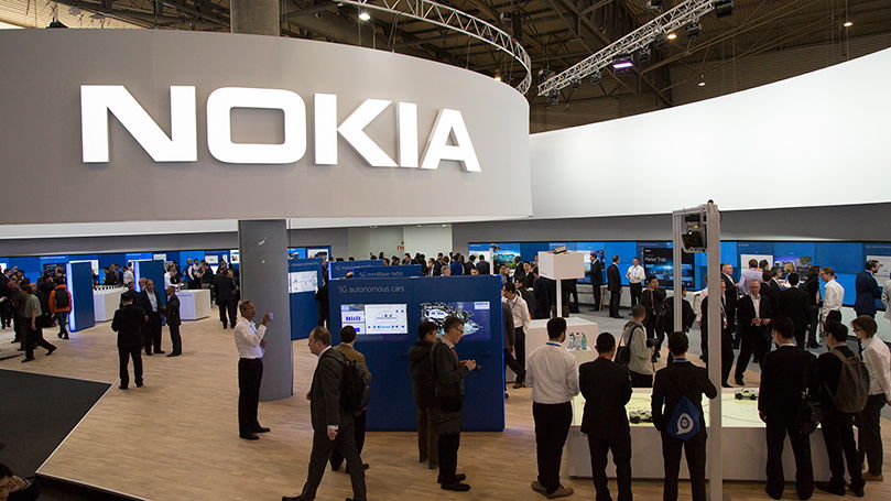 Microsoft планирует частично купить Nokia. Опять
