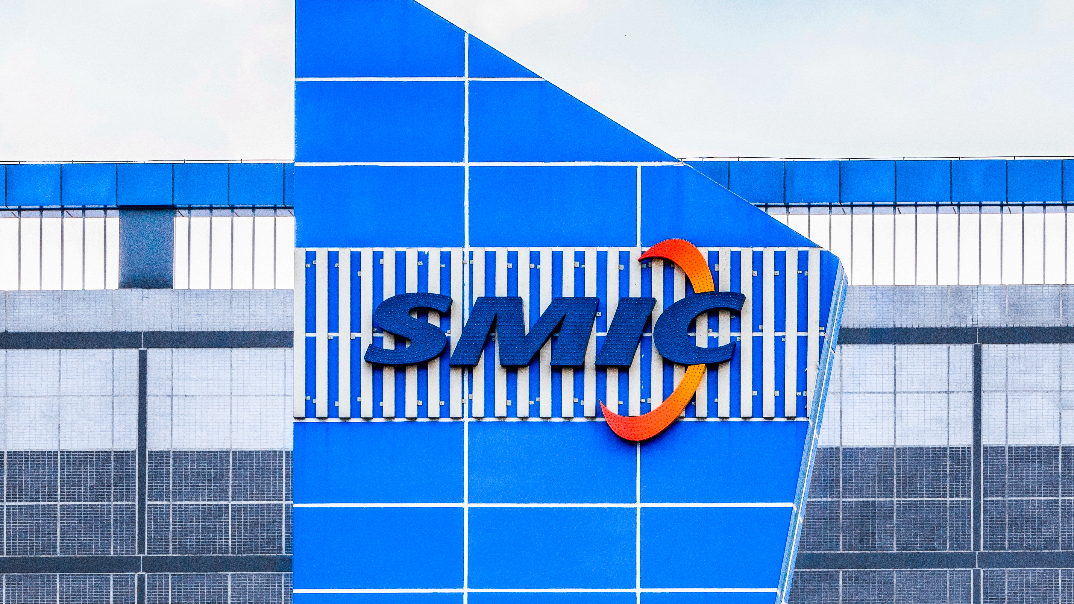 SMIC построит в Шанхае новый завод за 9 миллиардов долларов