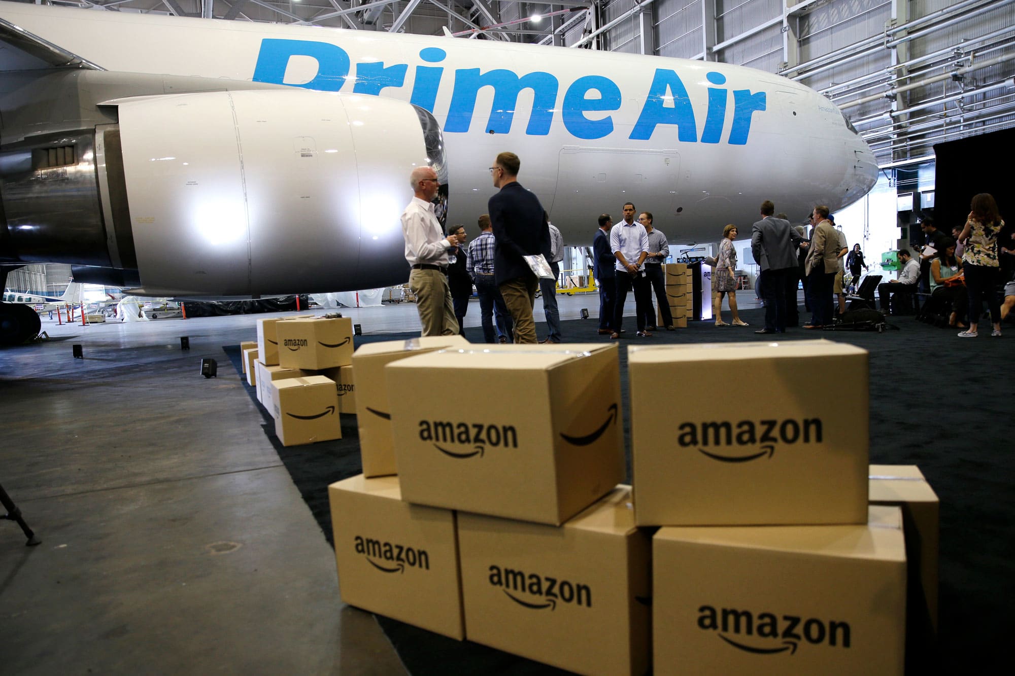 Amazon начинает предоставлять услуги по перевозке грузов