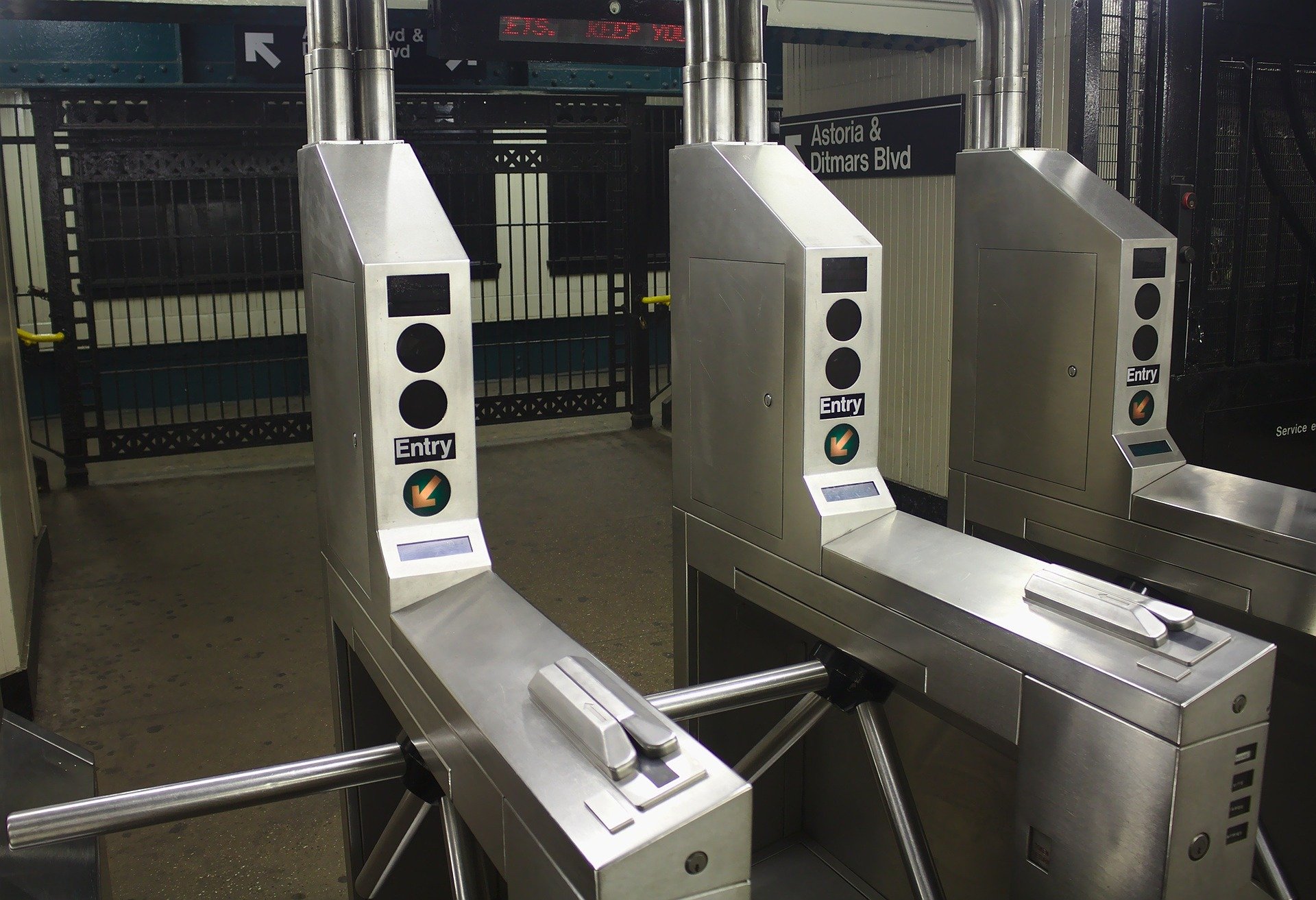 Review of turnstiles on the SecuteckRu website and in the Security & Safety Magazine – book your opportunity!