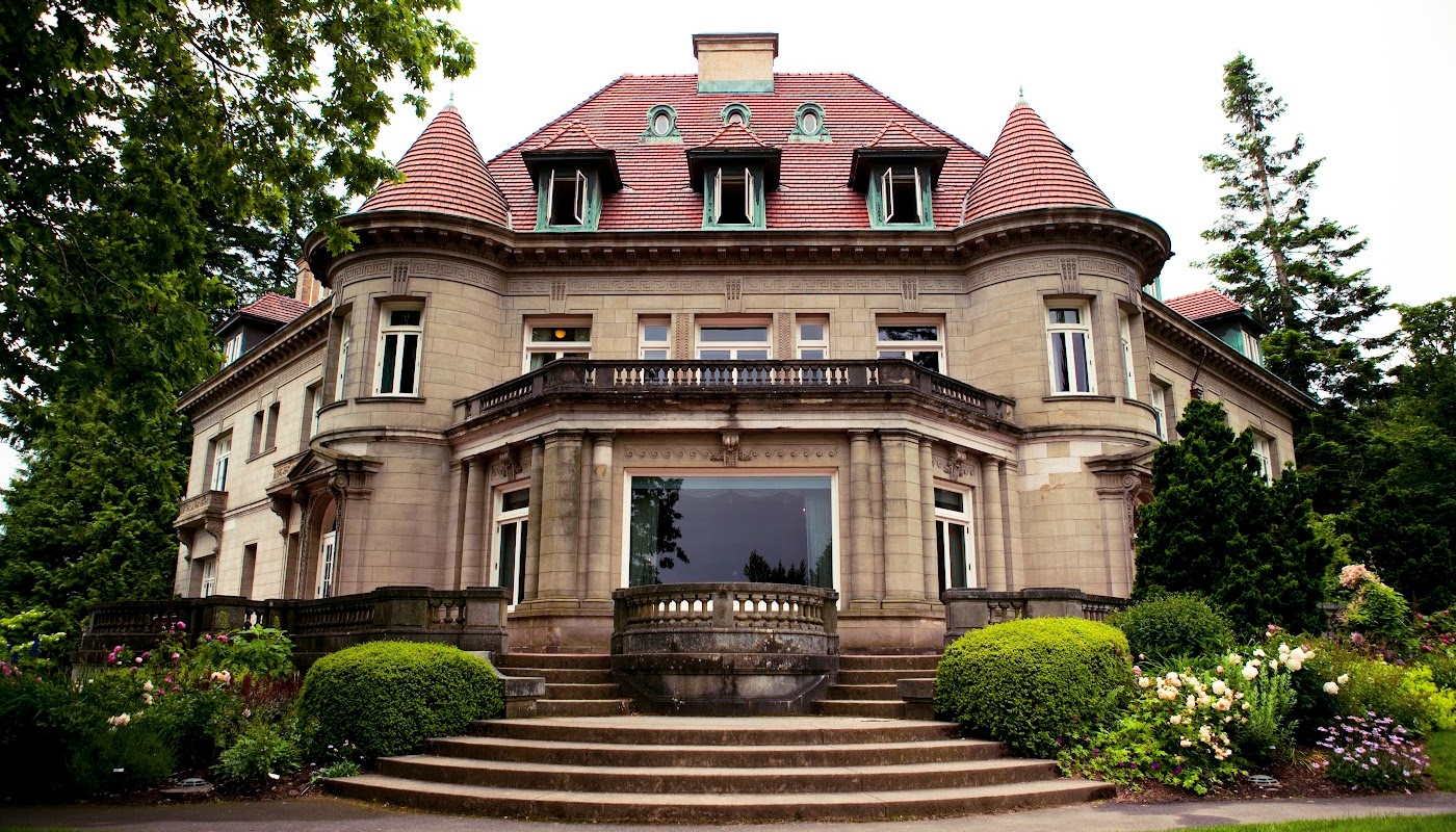 Pittock Mansion in Portland, Oregon header