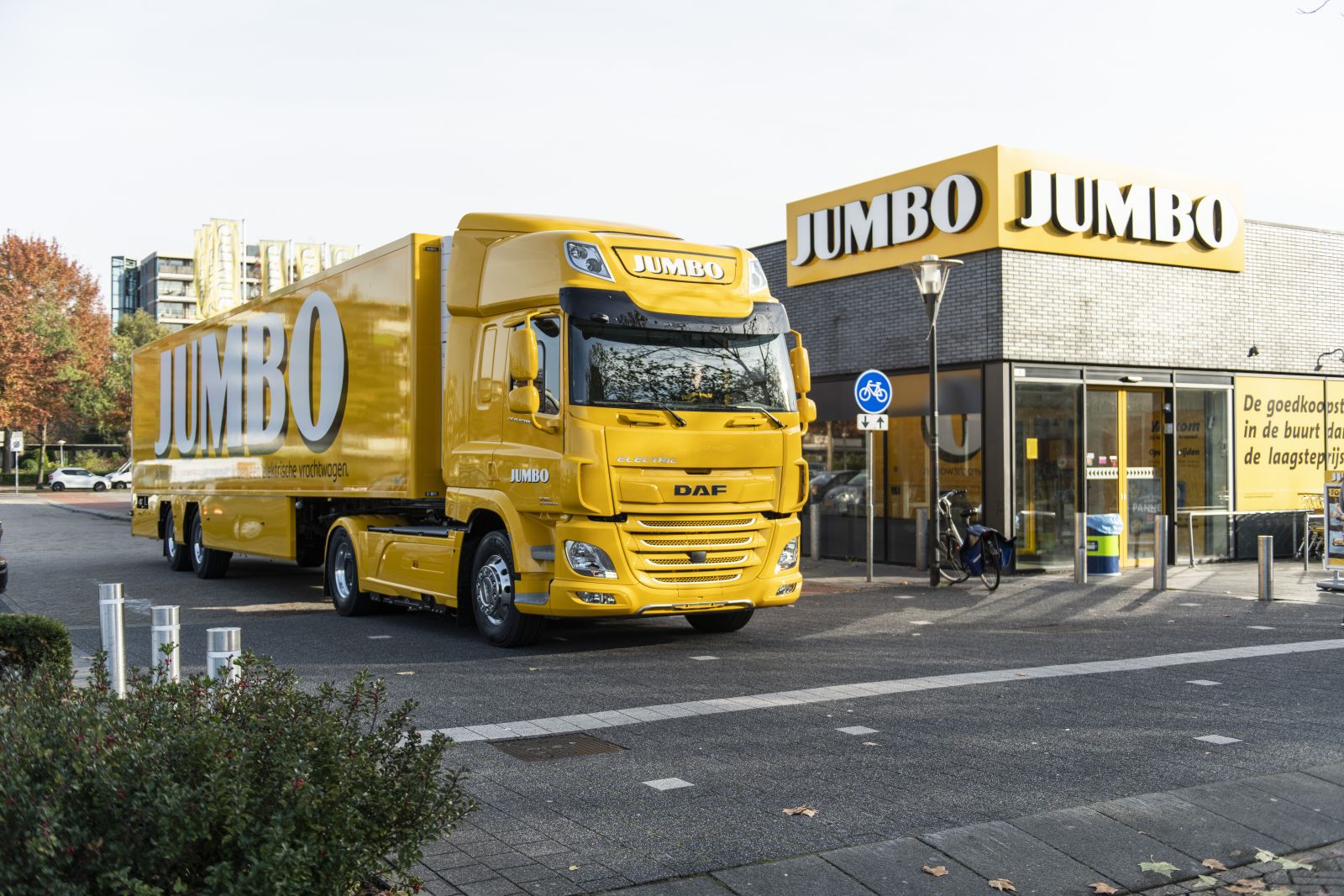 DAF e-truck is trial-ready for Jumbo supermarkets